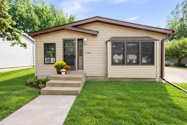 1989 Cardinal DR, Centerville, MN 55038