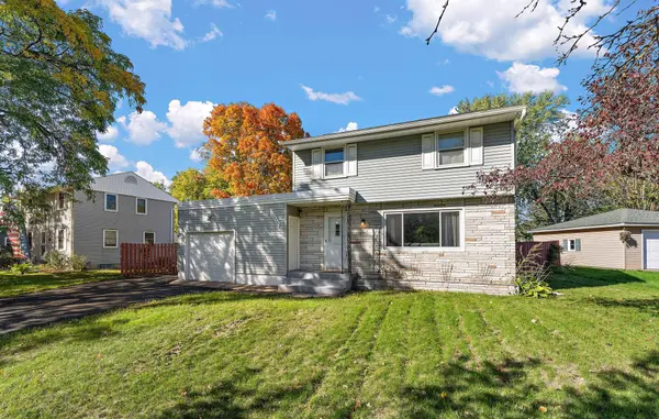10426 6th ST NE, Blaine, MN 55434