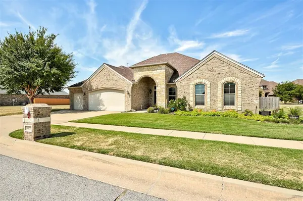 13221 Brampton WAY, Yukon, OK 73099
