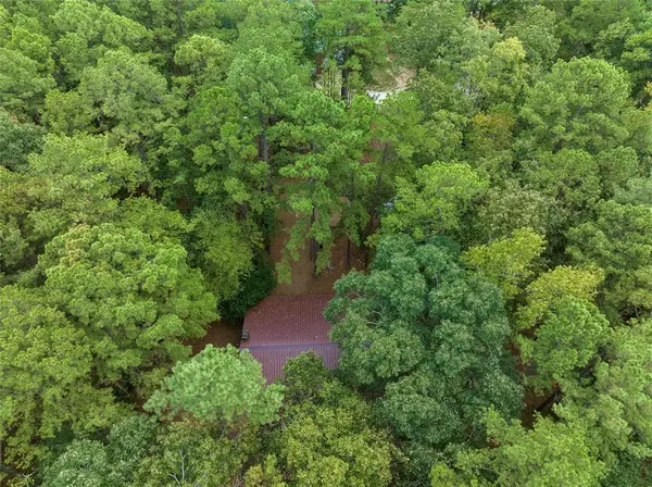 218 Cedar Creek CIR, Broken Bow, OK 74728