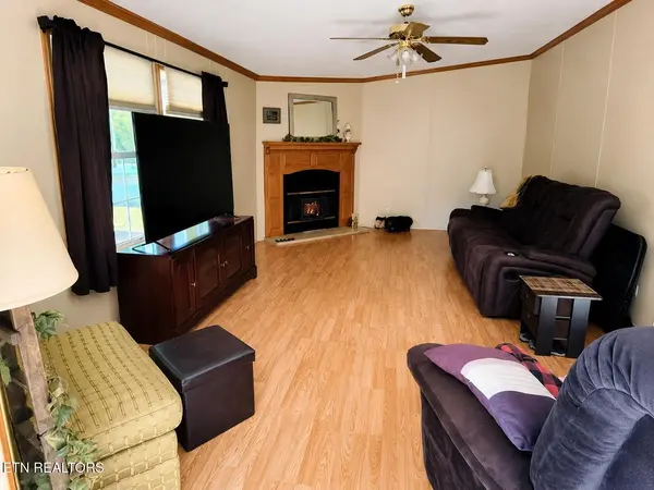 10106 Spring Creek Rd, Cookeville, TN 38506