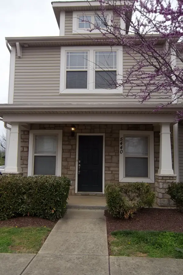 5440 Perlou Ln, Murfreesboro, TN 37128