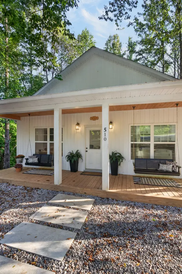 510 Hickory Ln, Sparta, TN 38583