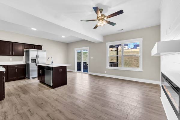363 Hugh Hunter, Oak Grove, KY 42262