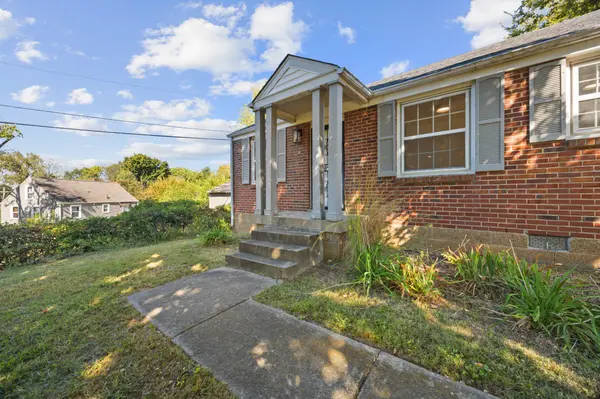 1304 Mercury Dr, Nashville, TN 37217
