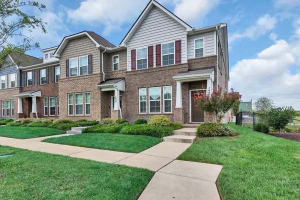 1037 Henley Pvt Ln, Gallatin, TN 37066