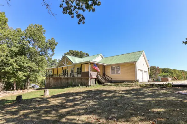 218 Brookside DR, Seymour, MO 65746