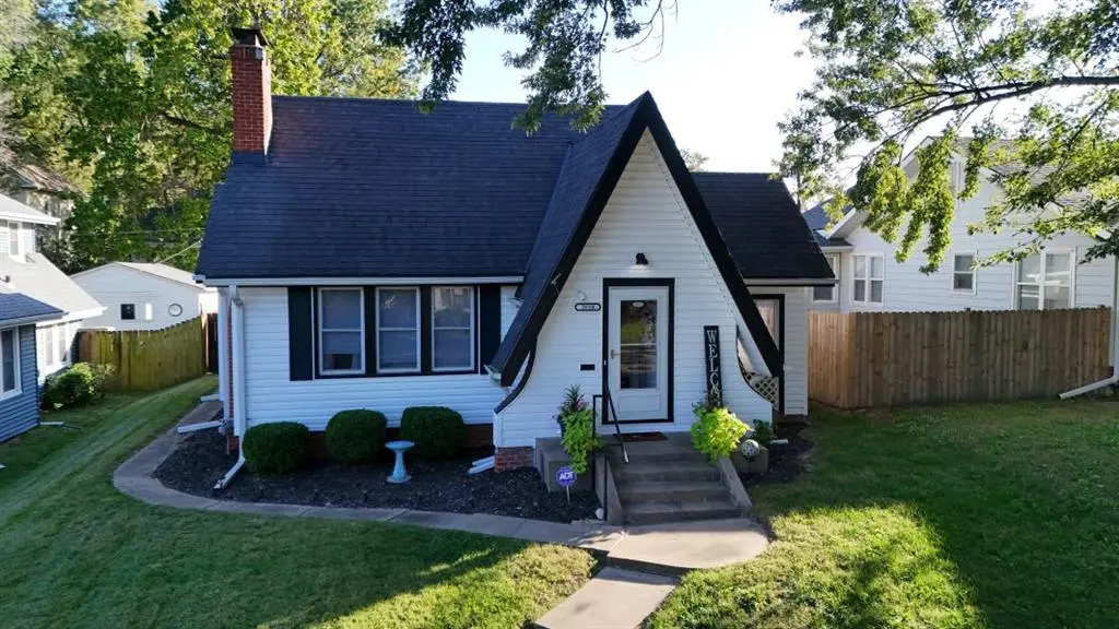 2814 Renick ST, St Joseph, MO 64507