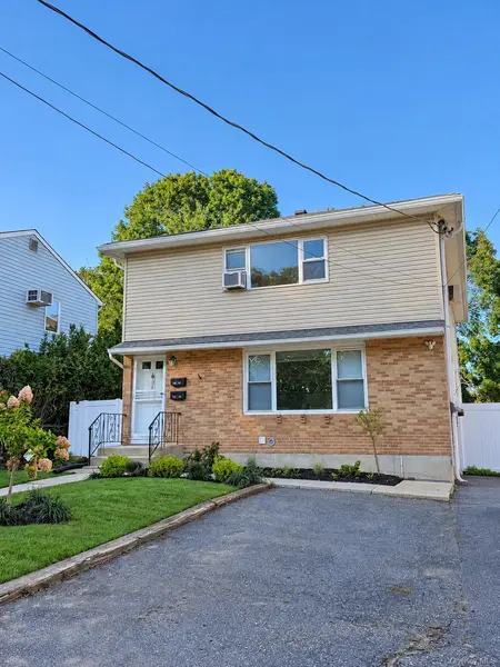 94 Union AVE, Amityville, NY 11701