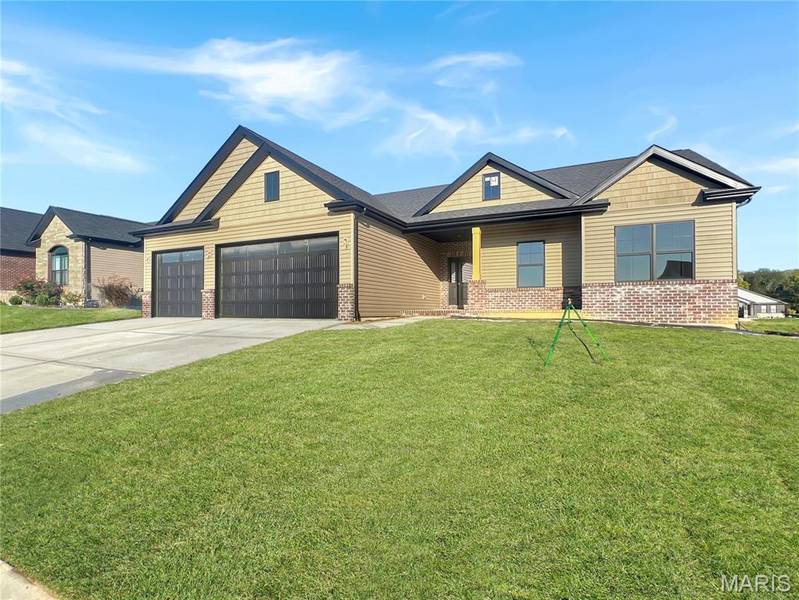 1840 Wellington LN, Maryville, IL 62062