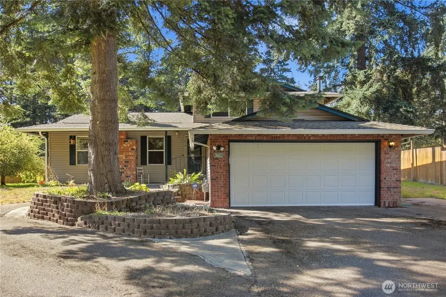 26623 159th AVE SE, Covington, WA 98042
