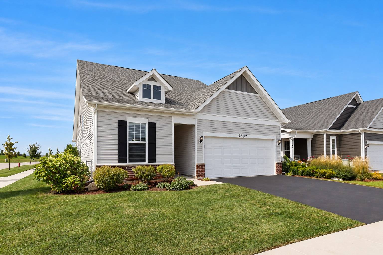 3207 Dove Mountain DR, Aurora, IL 60503