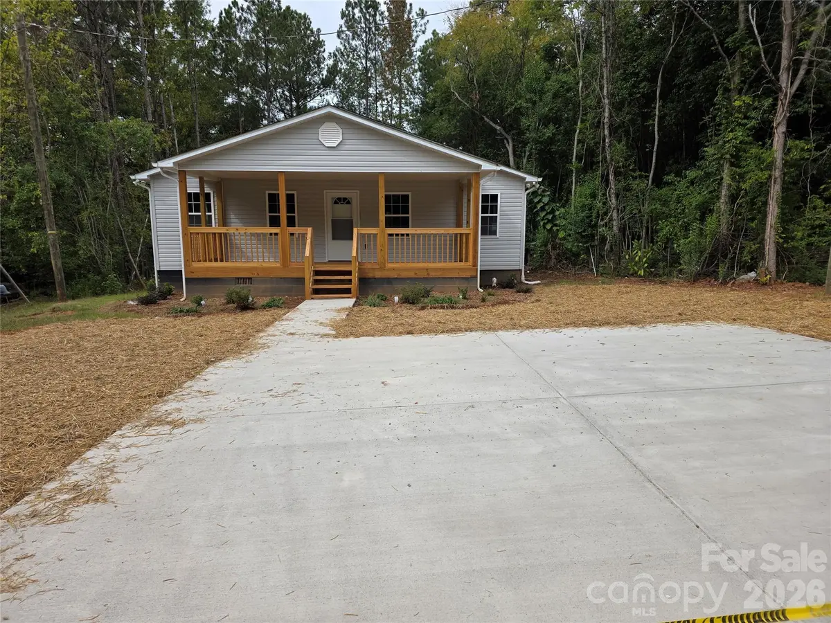 706 Settle ST, Wadesboro, NC 28170