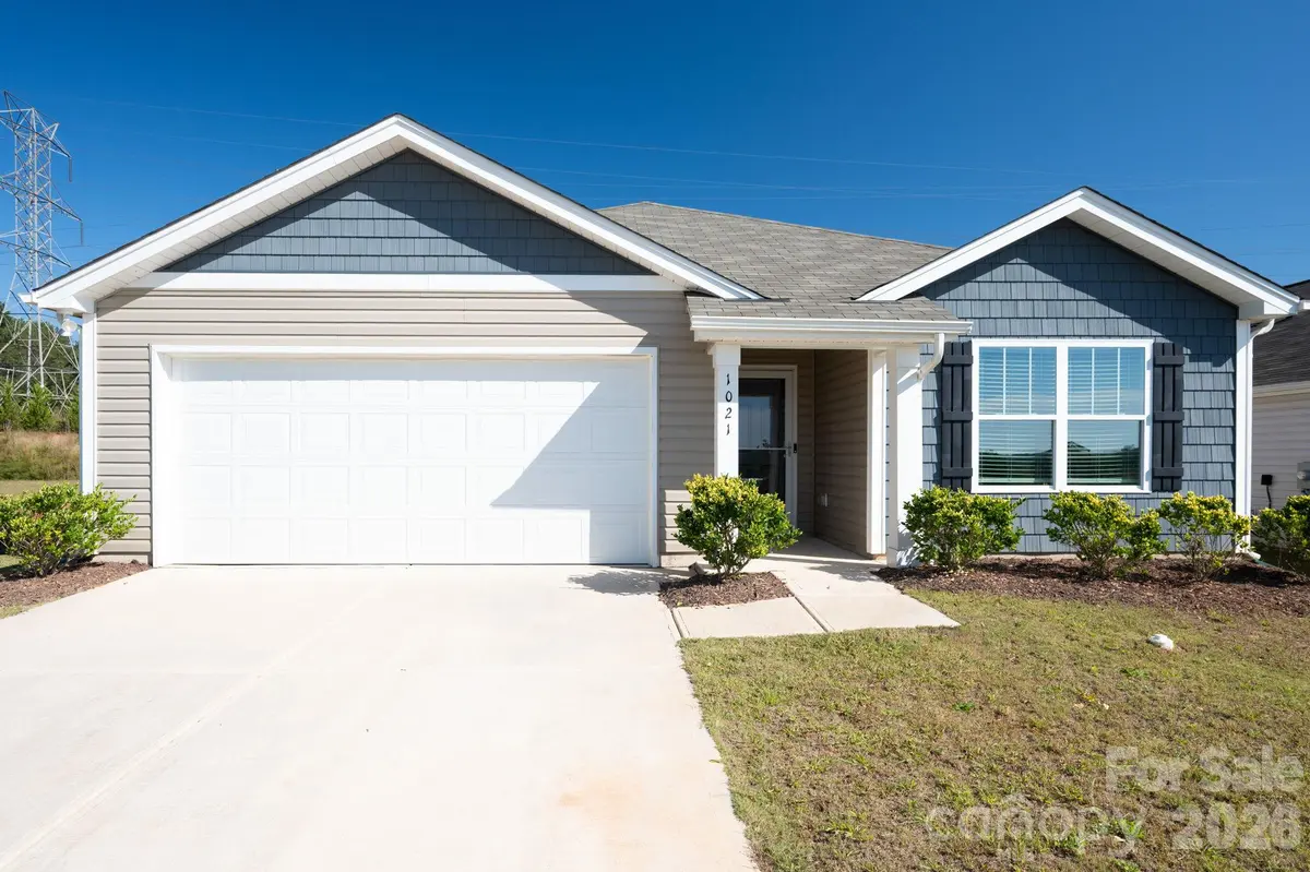 1021 Foxberry LN, Maiden, NC 28650