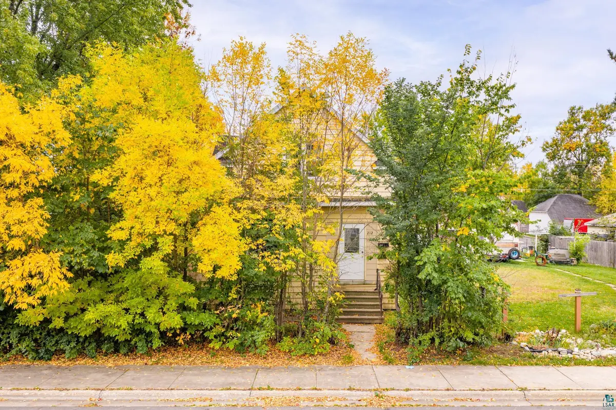 212 S 8th St, Virginia, MN 55792