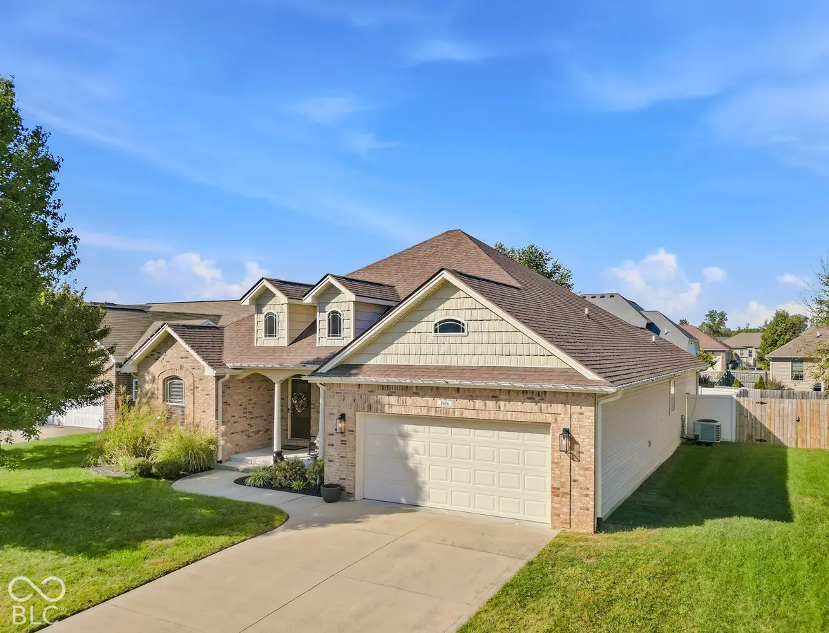 2656 Daffodil CT W, Columbus, IN 47201
