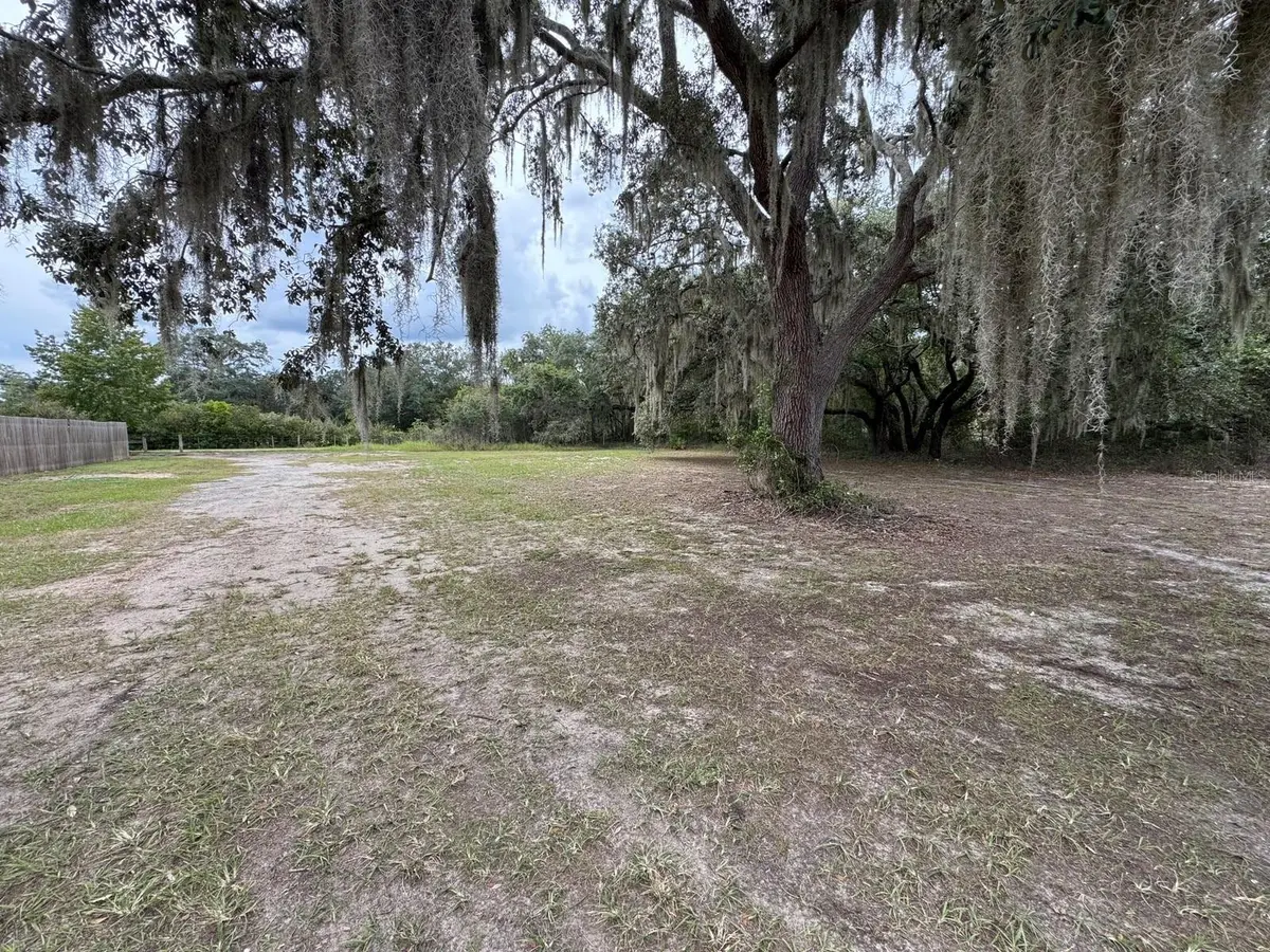 14209 TENNESSEE AVE, Astatula, FL 34705