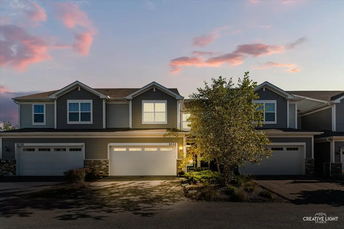 1032 Moraine DR, South Elgin, IL 60177