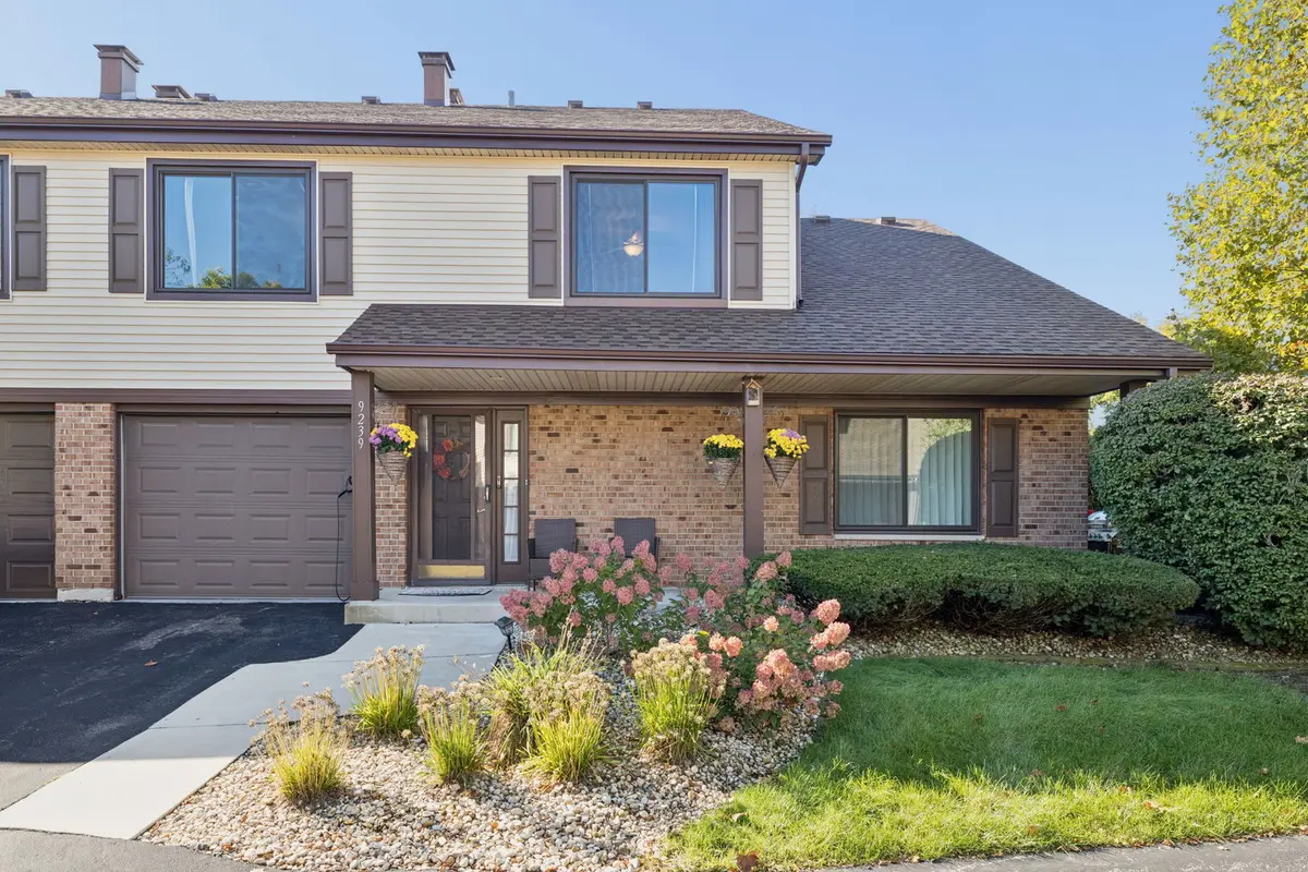 9239 WOODBURY CT, Orland Park, IL 60462