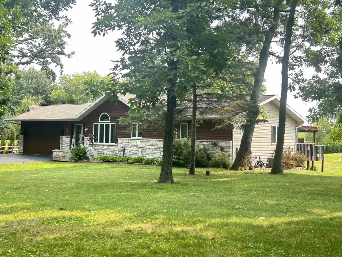 1266 CLAIRVILLE RD, Oshkosh, WI 54904-0000