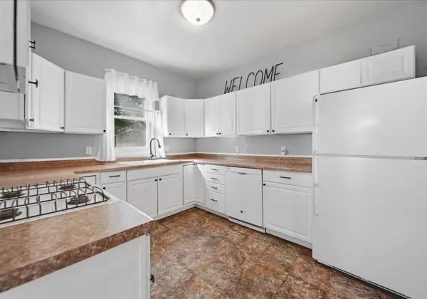 105 9th Avenue, Sterling, IL 61081