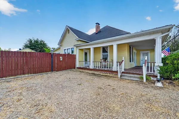 304 E Main Street, Itasca, TX 76055
