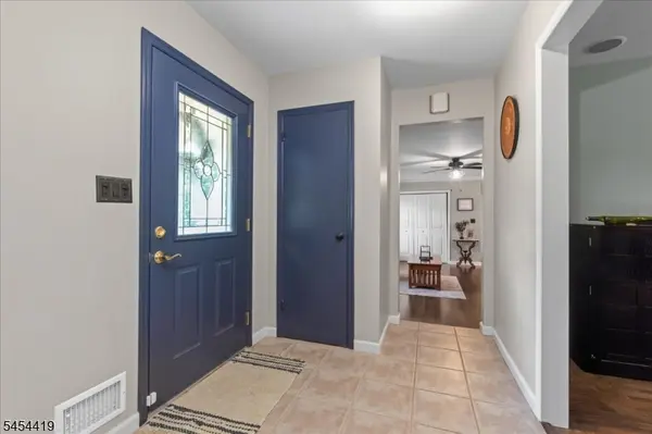 1137 Concord Dr, Bridgewater Twp., NJ 08807