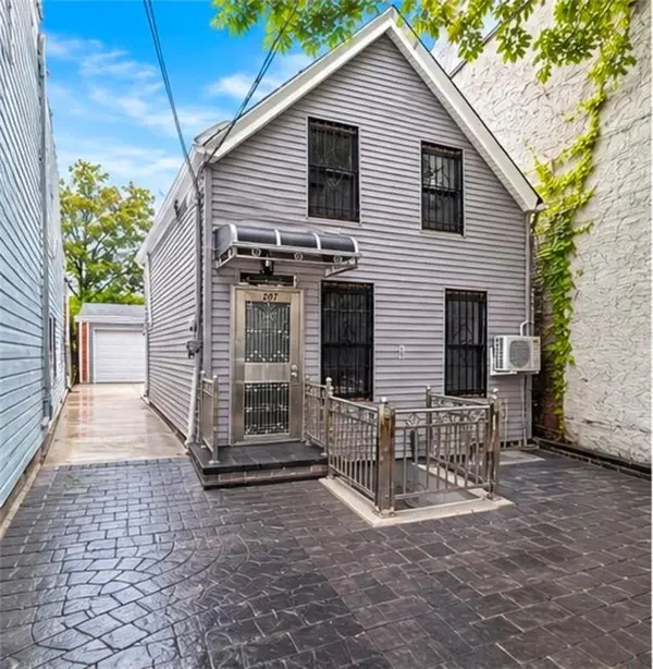 207 Bradford ST, Brooklyn, NY 11207