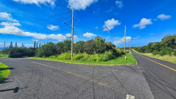 94-1683 LEWA LANI ST, Naalehu, HI 96772