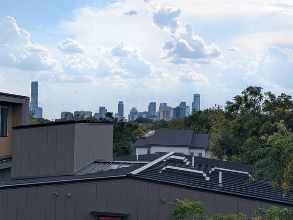 2204 E 13th ST #B, Austin, TX 78702