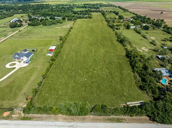 37280 Clapp RD, Brookshire, TX 77423