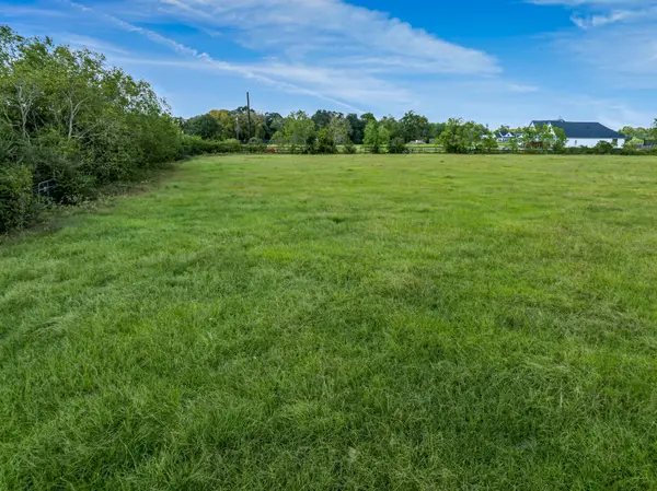 37280 Clapp RD, Brookshire, TX 77423