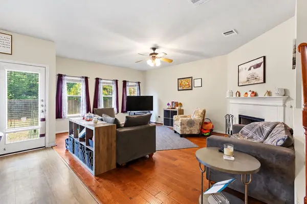 904 Elmwood DR, Georgetown, TX 78628