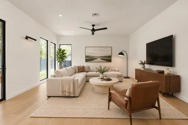 501 E 50th ST, Austin, TX 78751