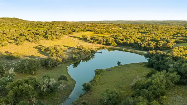4318 Maenius RD, Blanco, TX 78606