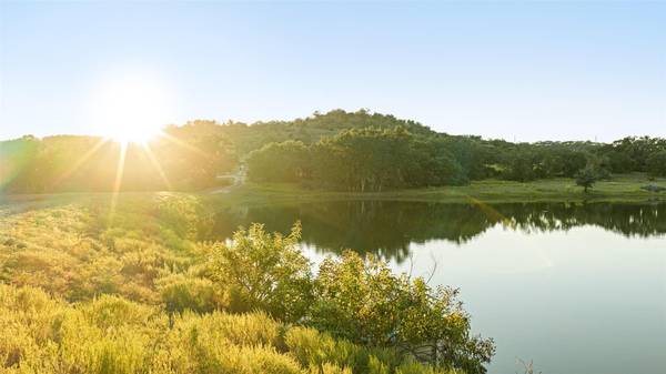 4318 Maenius RD, Blanco, TX 78606