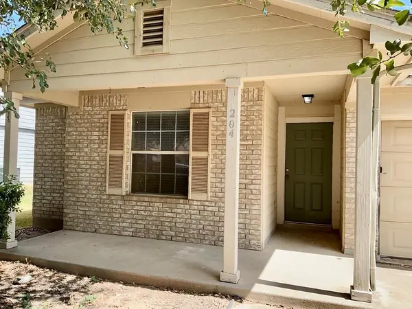 204 Delby ST, Hutto, TX 78634