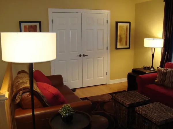 11608 Spicewood PKWY #12, Austin, TX 78750
