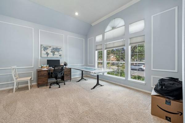 10416 Walpole LN, Austin, TX 78739