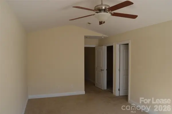 118 Sherman Oaks LN, Mooresville, NC 28115