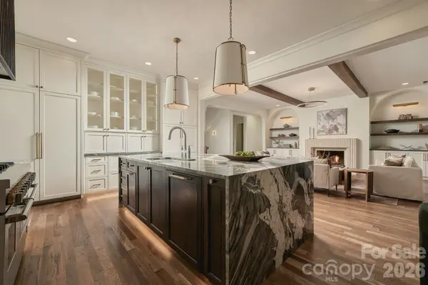 122 Lansdowne RD, Charlotte, NC 28270