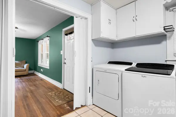 6048 Sugar Loaf RD, Connelly Springs, NC 28612