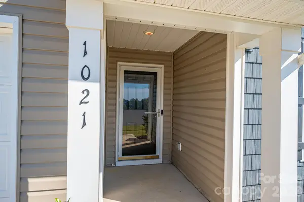 1021 Foxberry LN, Maiden, NC 28650