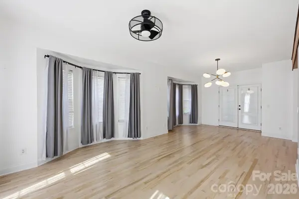15737 Agincourt DR, Huntersville, NC 28078
