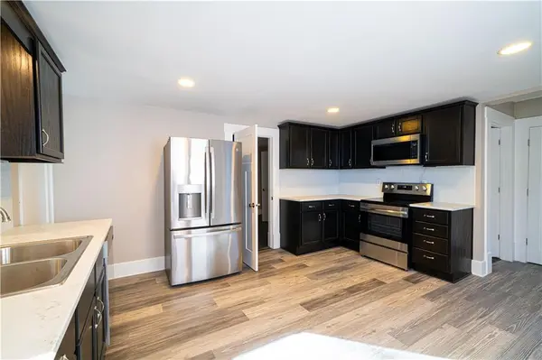 3020 Jules ST, St Joseph, MO 64501