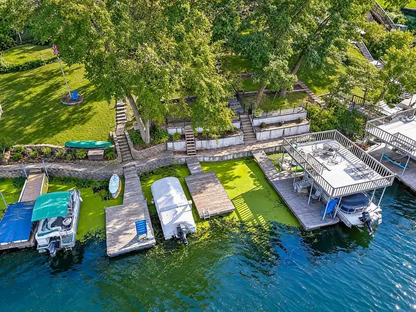 212 L ST, Lake Lotawana, MO 64086