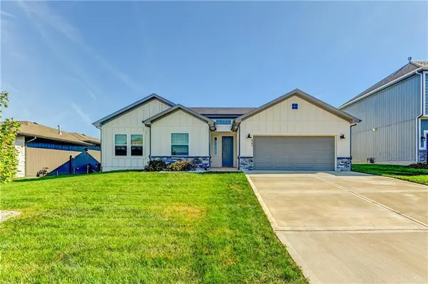 4761 S 22nd ST, Leavenworth, KS 66048