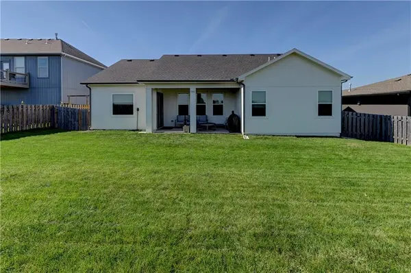 4761 S 22nd ST, Leavenworth, KS 66048