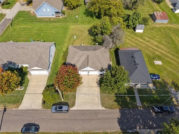 1403 E 13th ST, Trenton, MO 64683