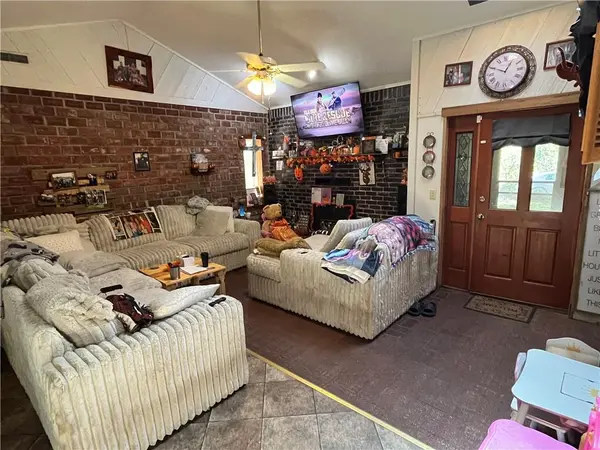 2809 Olive AVE, Parsons, KS 67356